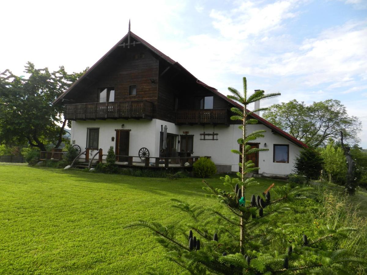 Cabana Festung Bran  Exterior photo